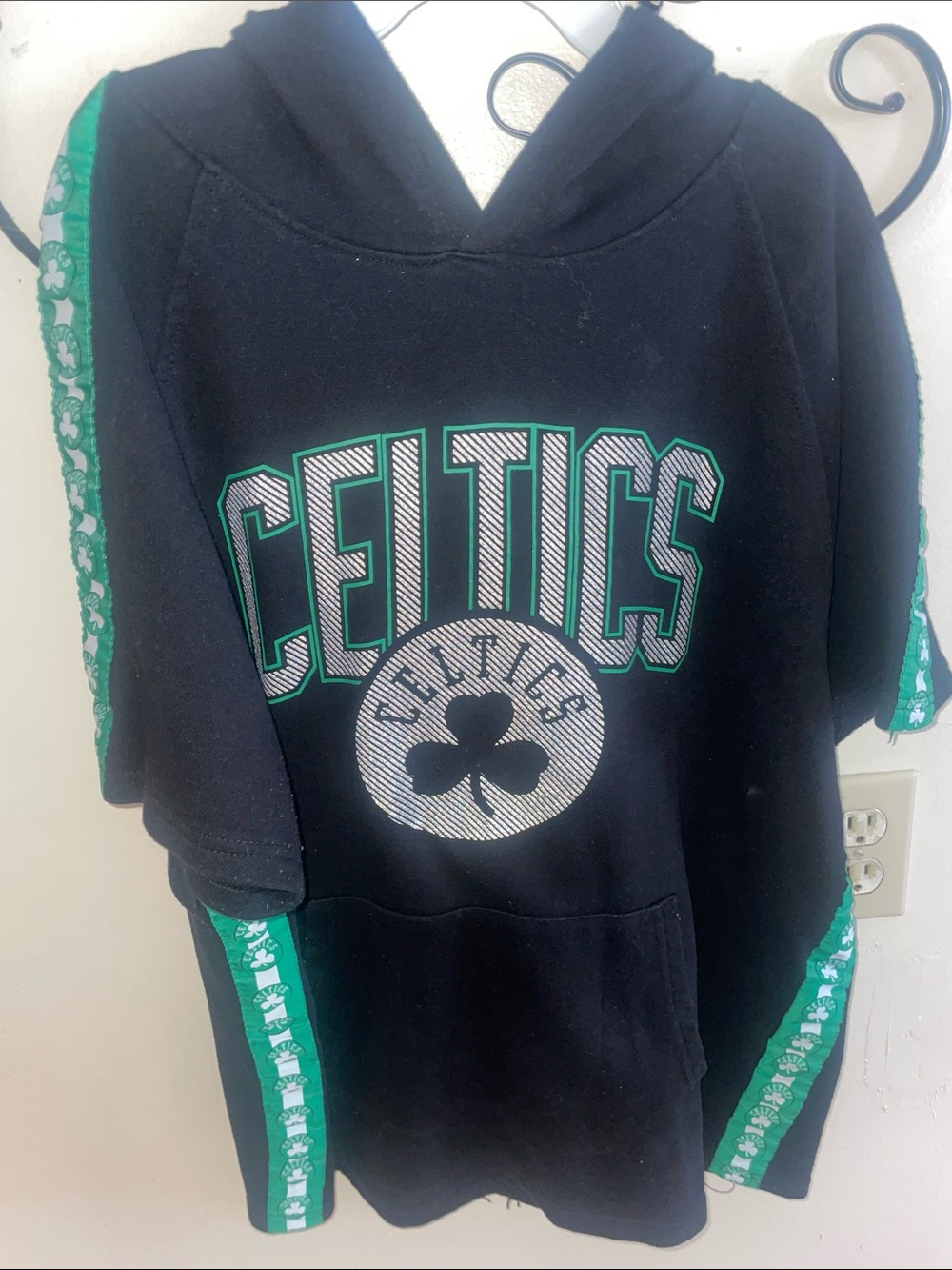 Celtics Shot sleeves hoodie